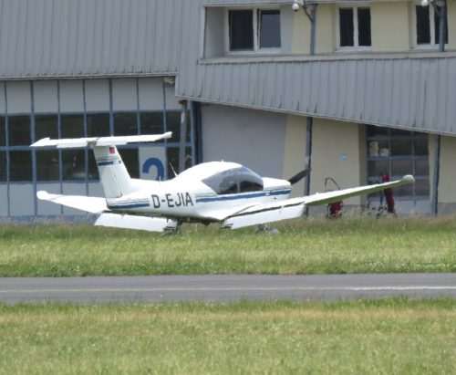 SmallAircraft-D-EJIA-02
