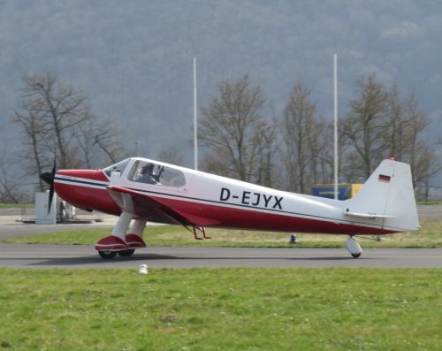 SmallAircraft-D-EJYX-05