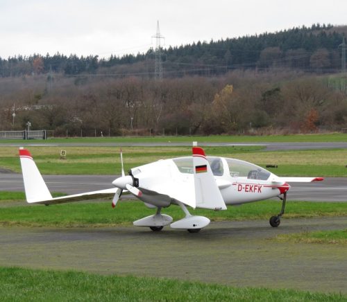SmallAircraft-D-EKFK-04