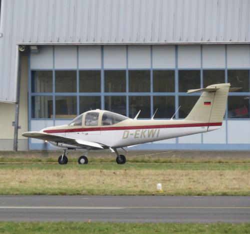 SmallAircraft-D-EKWI-02