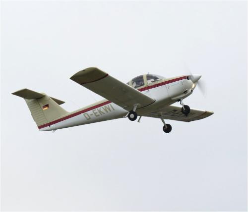 SmallAircraft-D-EKWI-03