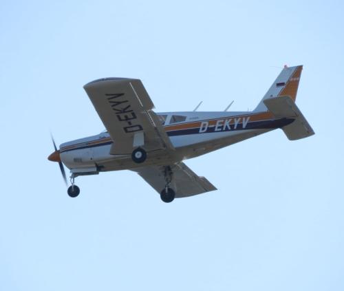 SmallAircraft-D-EKYV-01