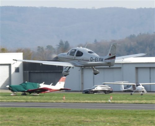 SmallAircraft-D-ELBW-03