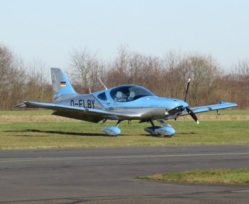 SmallAircraft-D-ELBY-03