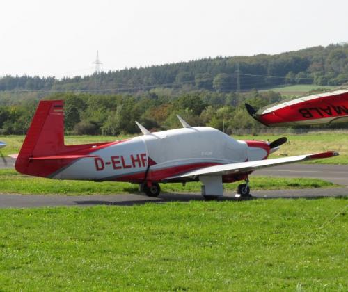 SmallAircraft-D-ELHF-01