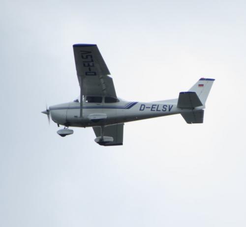 SmallAircraft-D-ELSV-01