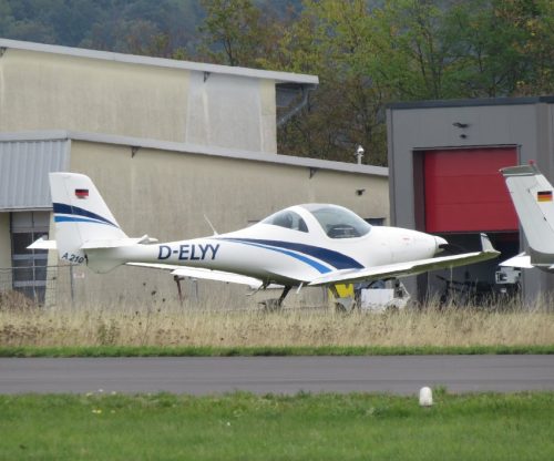 SmallAircraft-D-ELYY-02