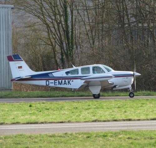 SmallAircraft-D-EMAK-02