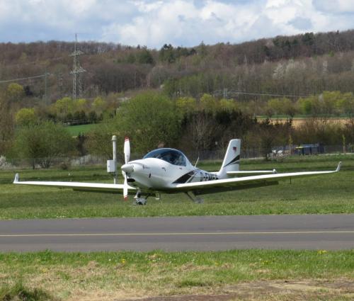 SmallAircraft-D-EMFE-02
