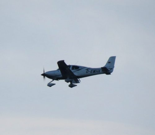 SmallAircraft-D-EMHK-02