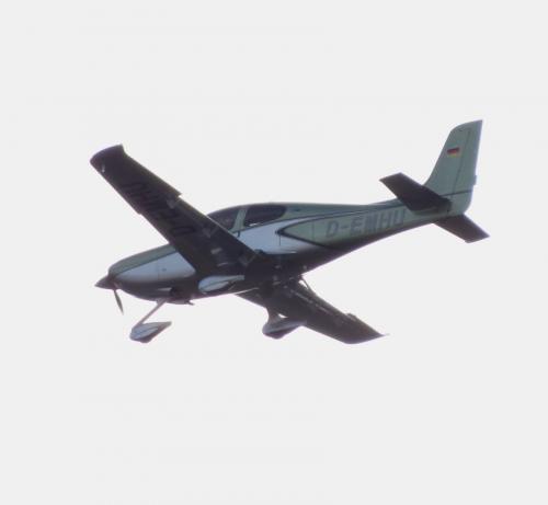 SmallAircraft-D-EMHU-03
