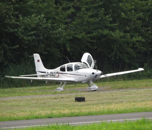 SmallAircraft-D-EMJO-04