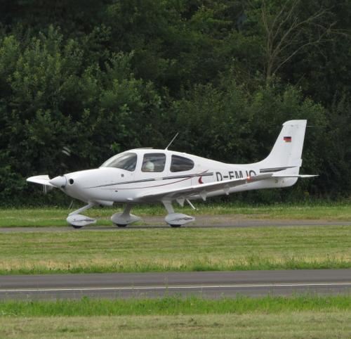 SmallAircraft-D-EMJO-05