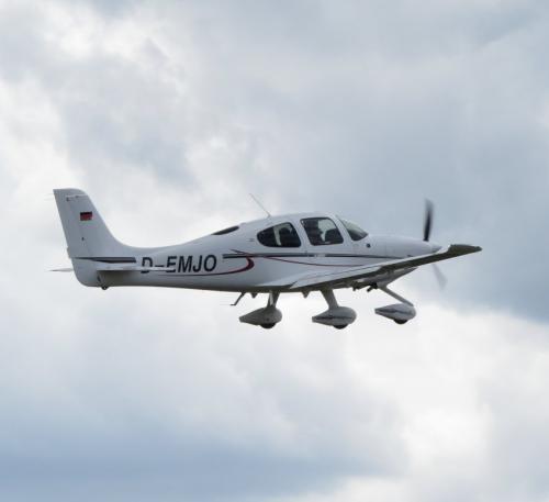 SmallAircraft-D-EMJO-06