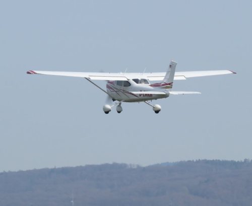 SmallAircraft-D-EMKM-05