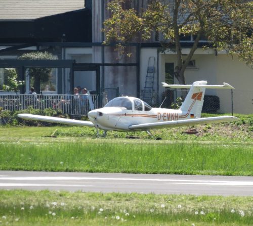 SmallAircraft-D-EMNH-01
