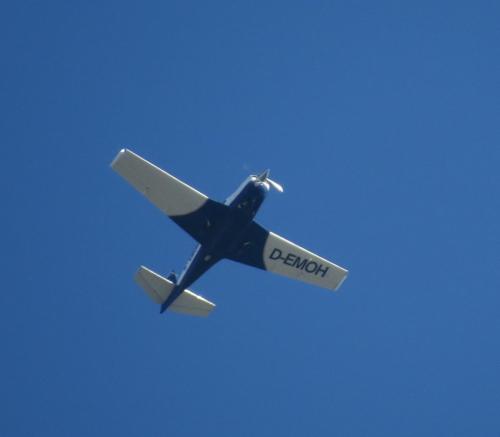 SmallAircraft-D-EMOH-02