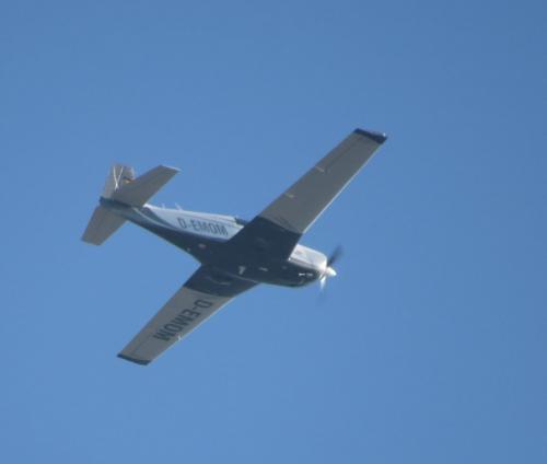 SmallAircraft-D-EMOM-03