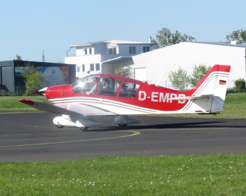 SmallAircraft-D-EMPB-04