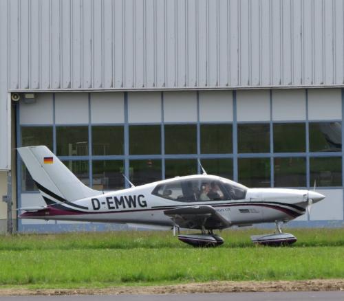 SmallAircraft-D-EMWG-02