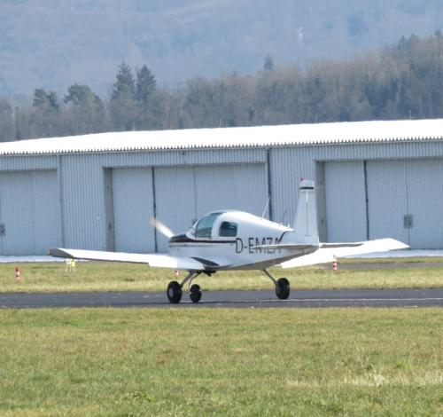 SmallAircraft-D-EMZA-01