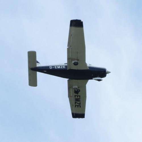 SmallAircraft-D-EMZE-02