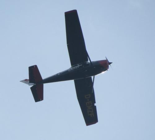 SmallAircraft-D-EMZF-01
