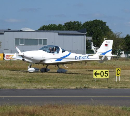 SmallAircraft-D-ENES-03