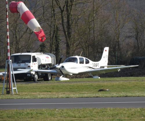 SmallAircraft-D-ENPT-02