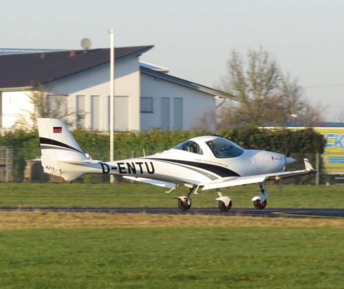 SmallAircraft-D-ENTU-05