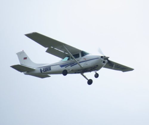 SmallAircraft-D-EONW-05