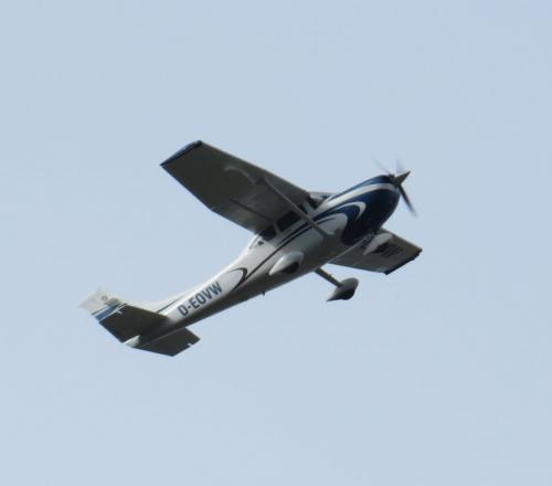 SmallAircraft-D-EOVW-01