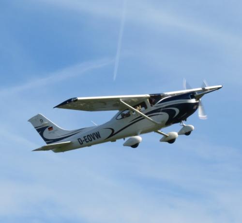 SmallAircraft-D-EOVW-06