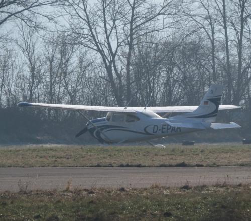 SmallAircraft-D-EPAR-02
