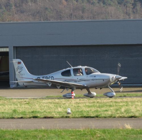SmallAircraft-D-EPCD-02