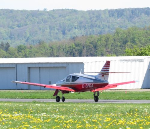 SmallAircraft-D-EPKA-05