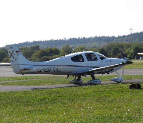 SmallAircraft-D-EPTK-05