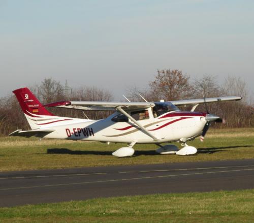 SmallAircraft-D-EPWH-02