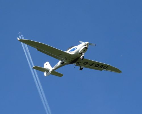 SmallAircraft-D-EQAU-01