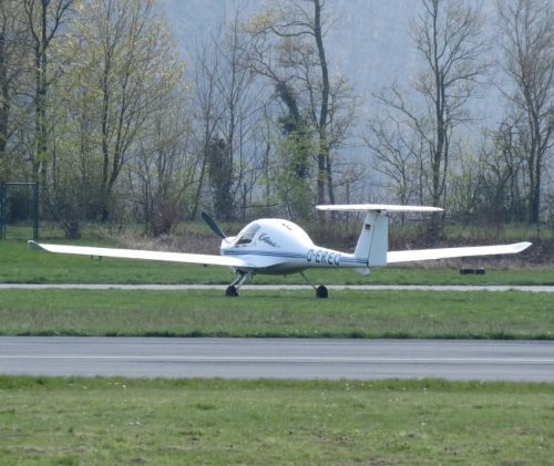 SmallAircraft-D-EREC-04