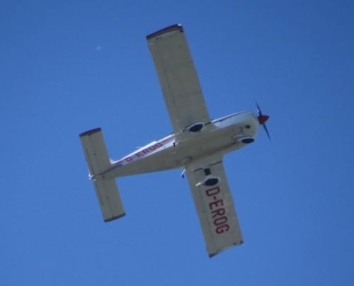 SmallAircraft-D-EROG-01