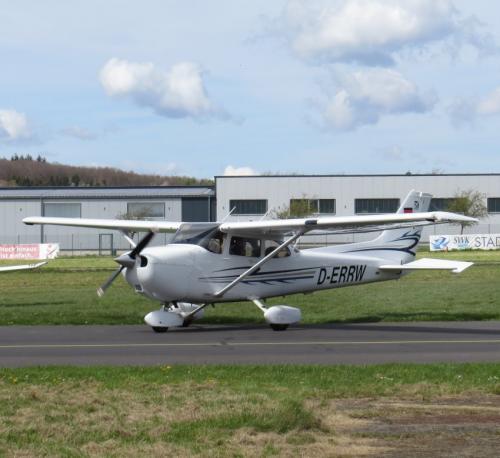 SmallAircraft-D-ERRW-02