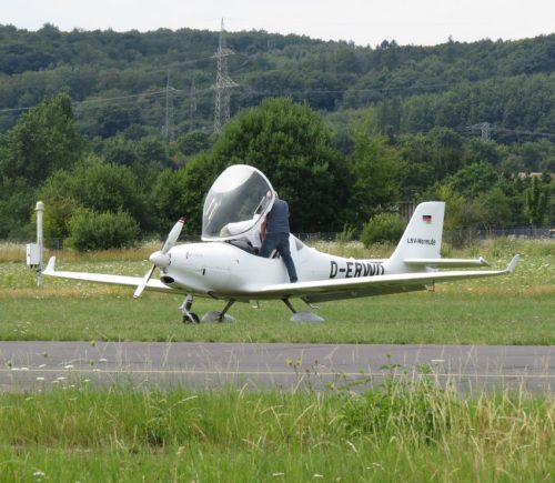 SmallAircraft-D-ERWD-01