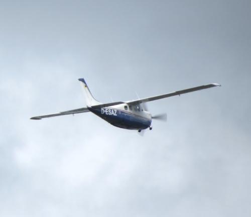 SmallAircraft-D-ESAZ-02