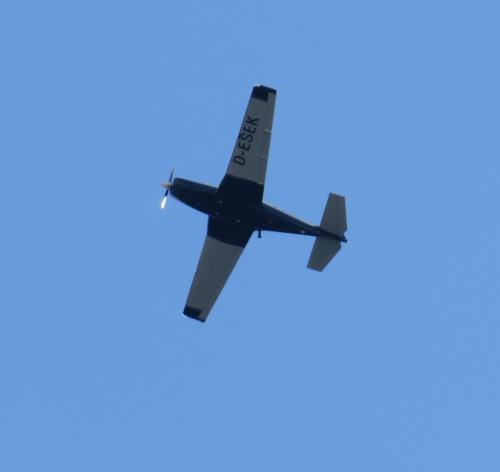 SmallAircraft-D-ESEK-02