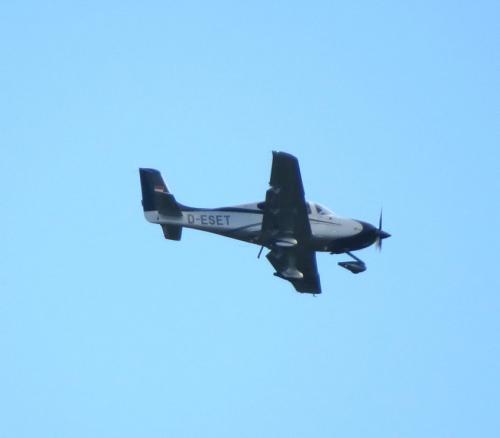 SmallAircraft-D-ESET-01