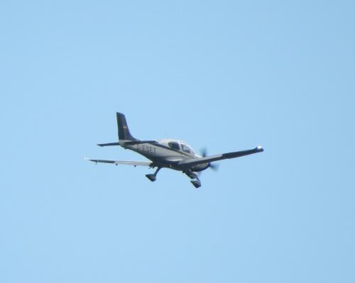 SmallAircraft-D-ESET-02
