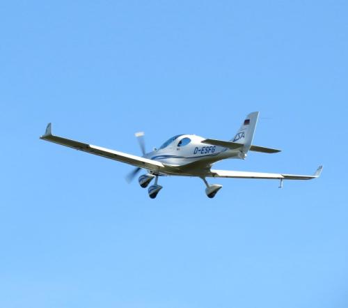 SmallAircraft-D-ESFG-03