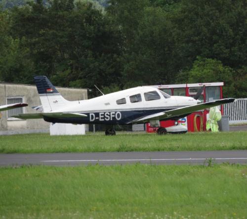 SmallAircraft-D-ESFO-02