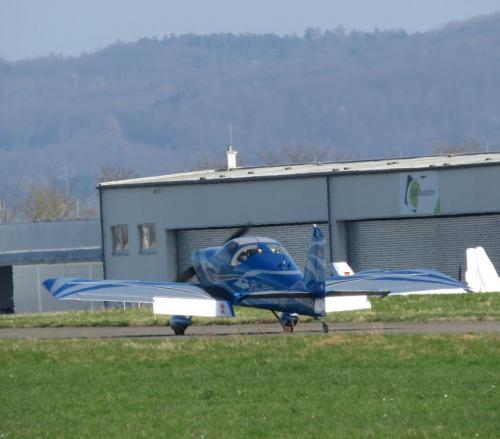 SmallAircraft-D-ESJW-01